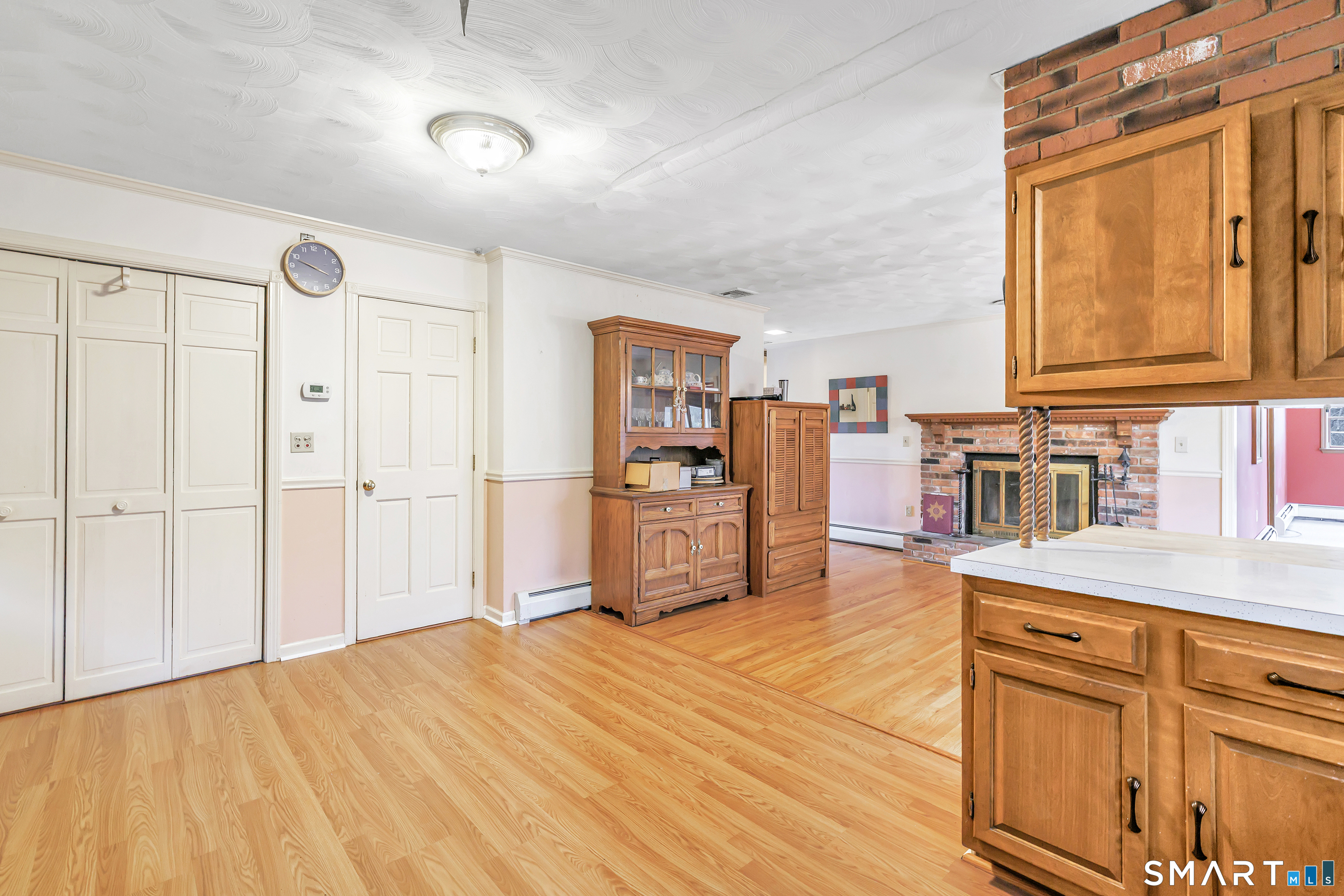 922 Baldwin Road Woodbridge, CT 06525 - Photo 6 of 37