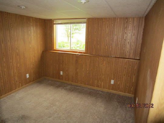 12951 Holverson Road Durand, IL 61024 - Photo 5 of 11 an empty room with windows