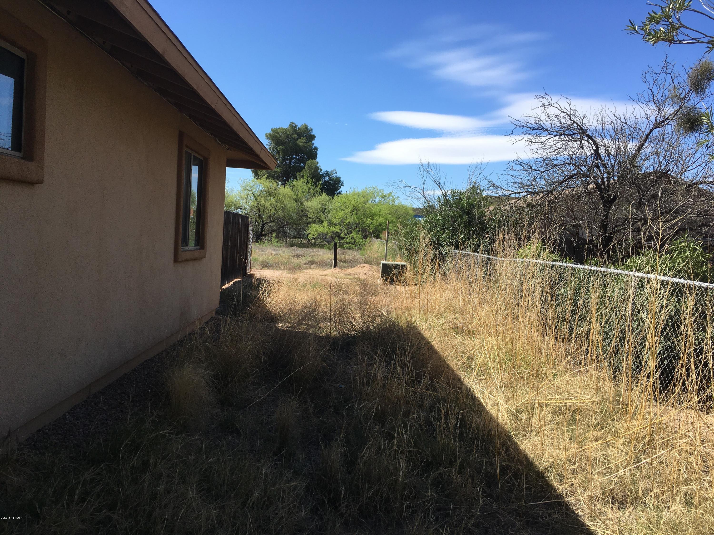 619 West Thurber Road, Unit A Tucson, AZ 85705 - Photo 3 of 6
