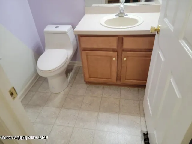 $2,200 | Undisclosed Address, East Stroudsburg, PA 18302