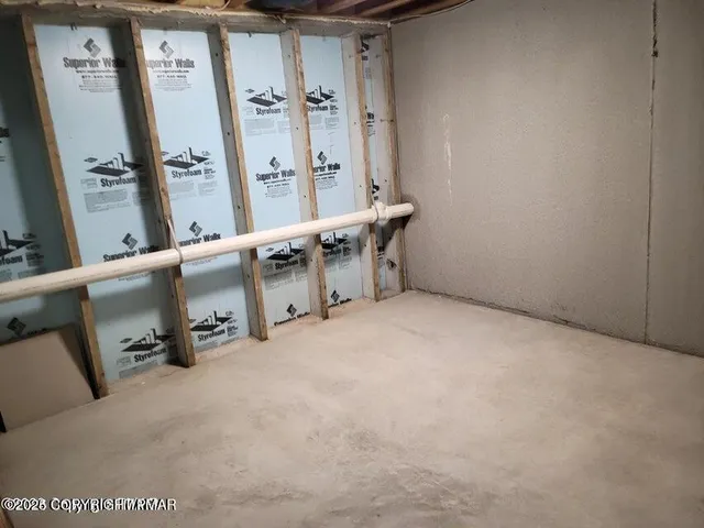 $2,200 | Undisclosed Address, East Stroudsburg, PA 18302