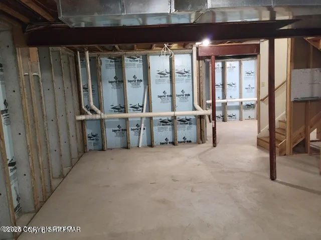 $2,200 | Undisclosed Address, East Stroudsburg, PA 18302