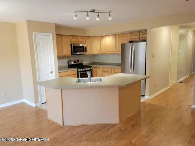 $2,200 | Undisclosed Address, East Stroudsburg, PA 18302