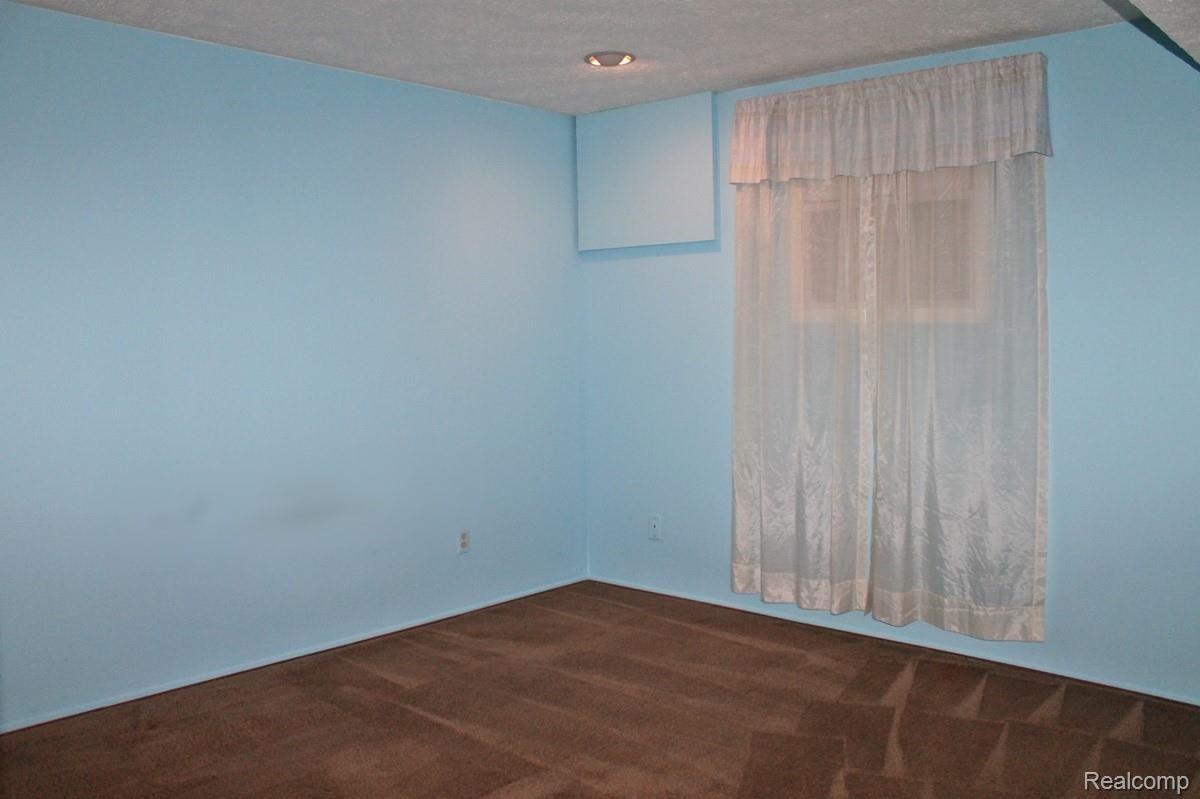 22317 Peach Tree Novi, MI 48375 - Photo 81 of 86 IMG_6019.JPG