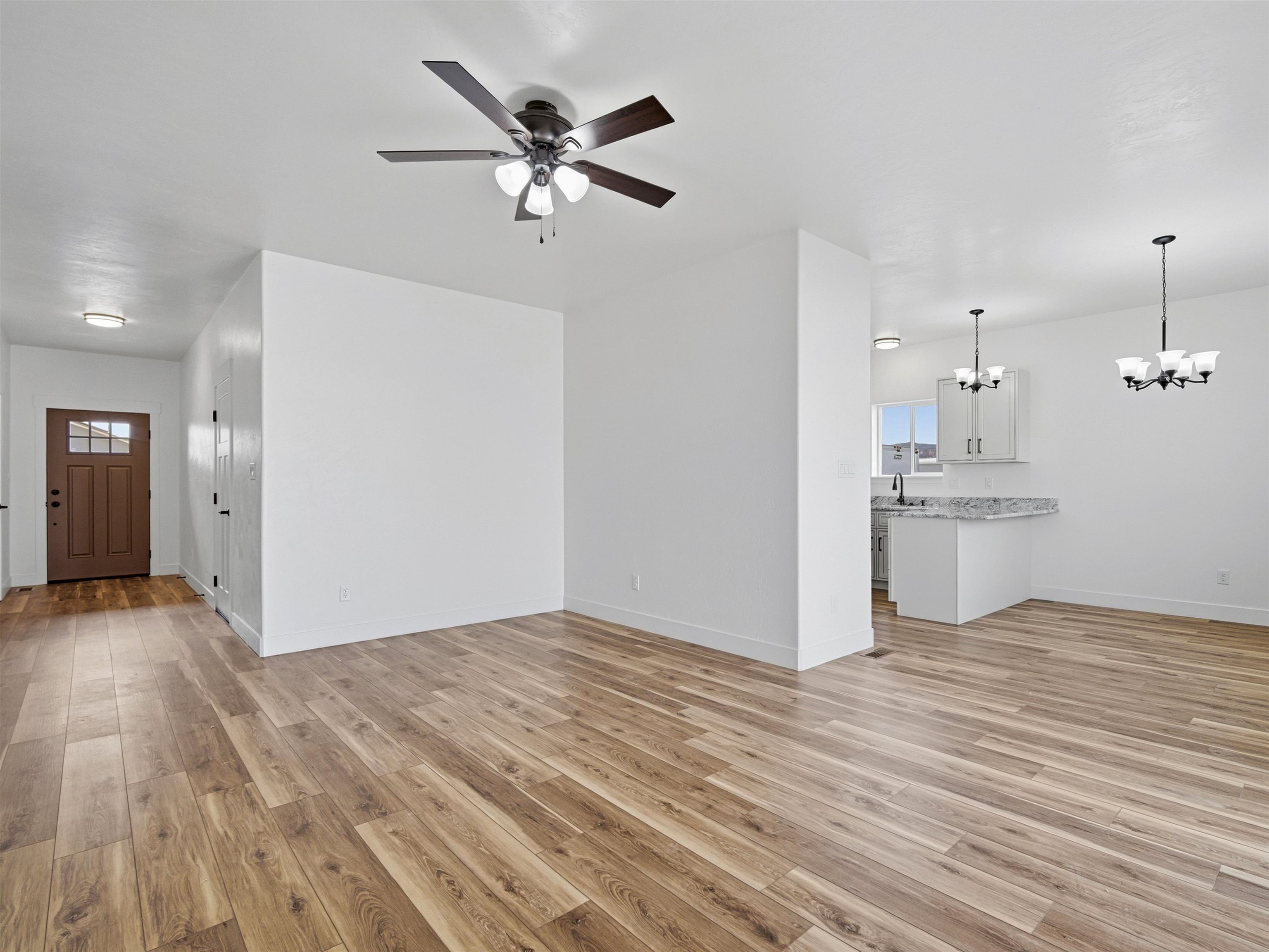 2148 Moon River Road Grand Junction, CO 81505 - Photo 4 of 11 Gallery Image 4