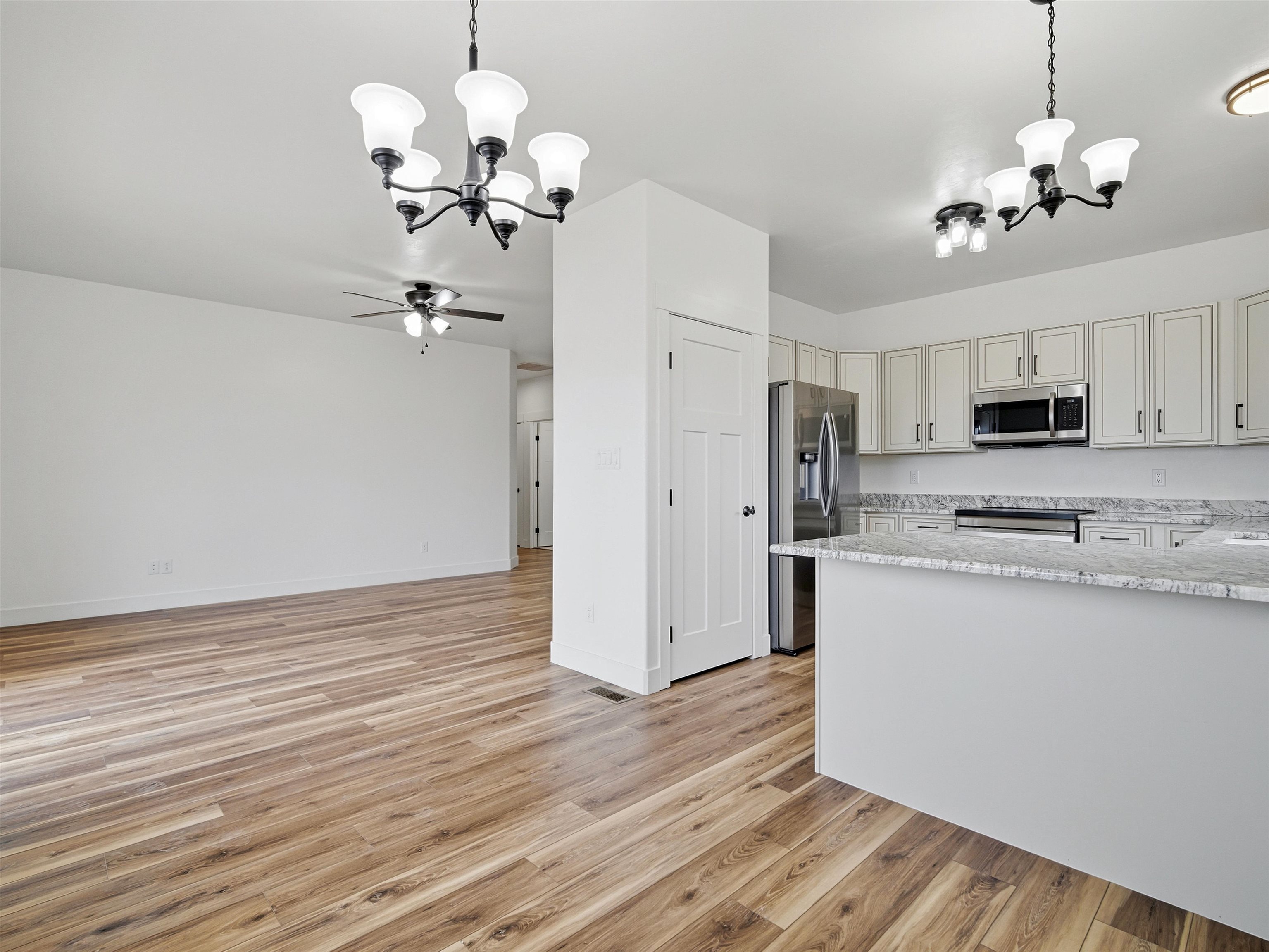 2148 Moon River Road Grand Junction, CO 81505 - Photo 7 of 11 Gallery Image 7