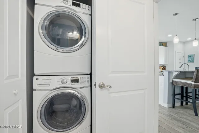 $910,000 | 208 Malaga Place, Panama City Beach, FL 32413