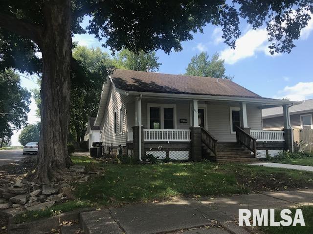 827 Decatur Street Lincoln, IL 62656 - Photo 1 of 17 Gallery Image 1