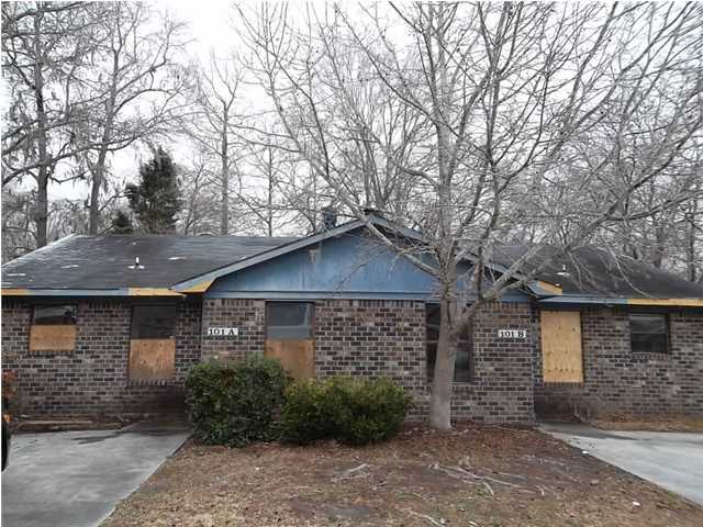 101 Peach Road Goose Creek, SC 29445 - Photo 1 of 11 Primary Photo