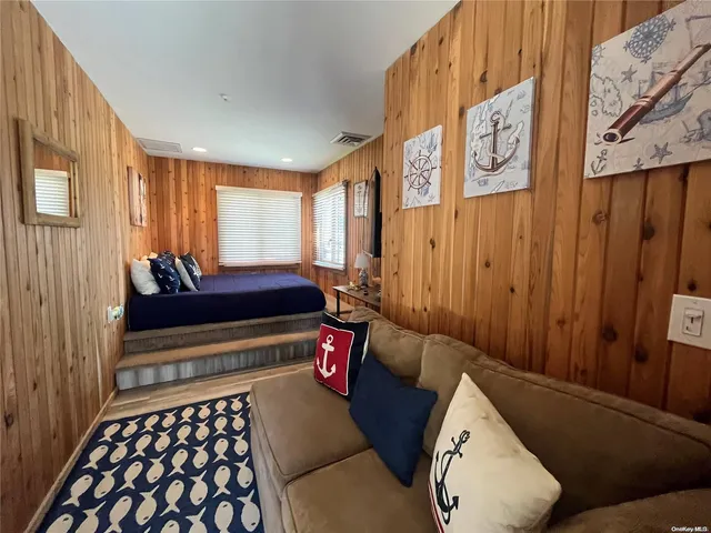 $8,000 | 332 Dehnhoff Walk, Ocean Beach, NY 11770