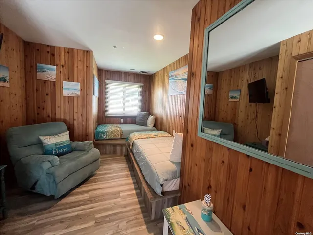 $8,000 | 332 Dehnhoff Walk, Ocean Beach, NY 11770