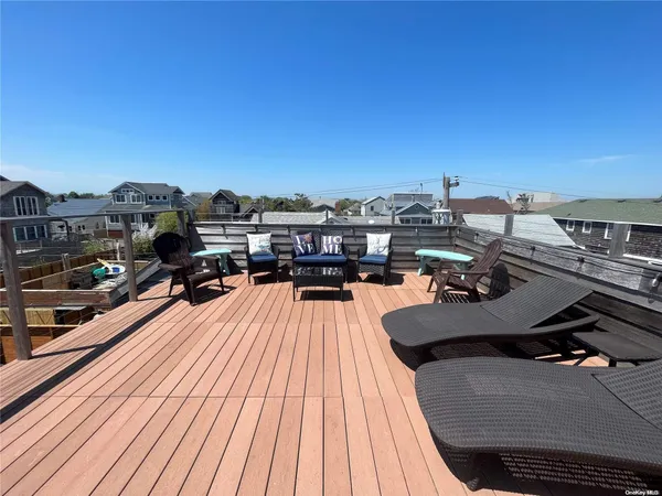 $8,000 | 332 Dehnhoff Walk, Ocean Beach, NY 11770