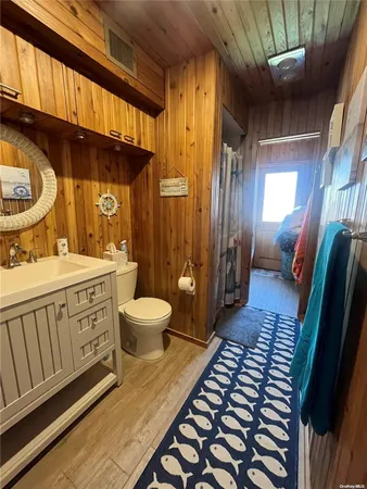 $8,000 | 332 Dehnhoff Walk, Ocean Beach, NY 11770