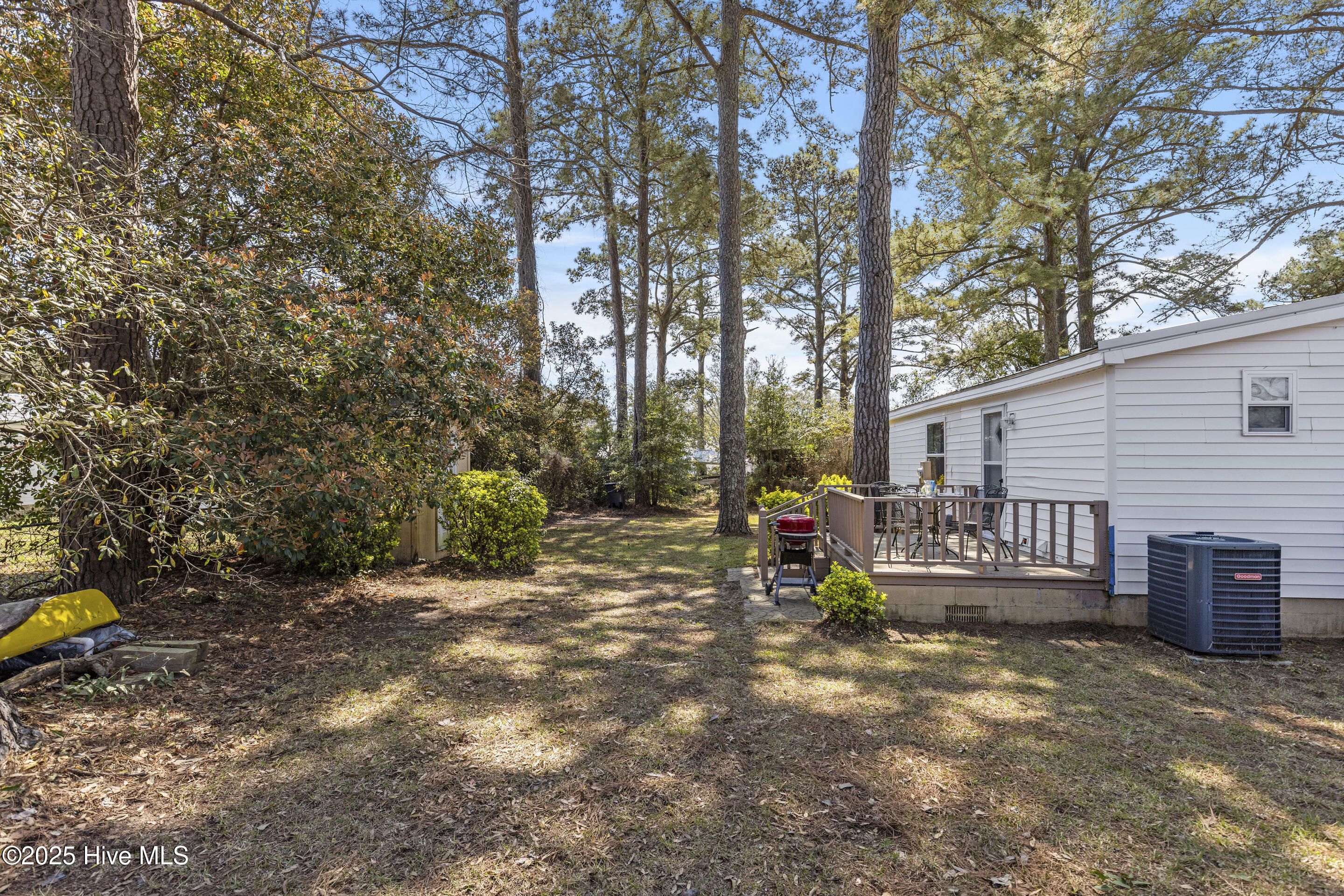 1709 Crane Road Southwest Ocean Isle Beach, NC 28469 - Photo 42 of 47 Side Yard