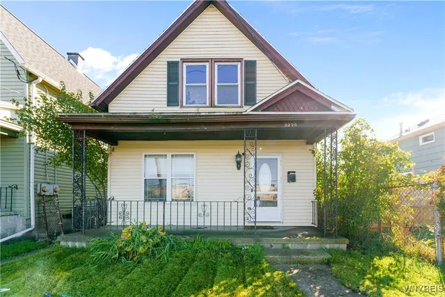 $132,900 | 2275 Broadway, Cheektowaga, NY 14212