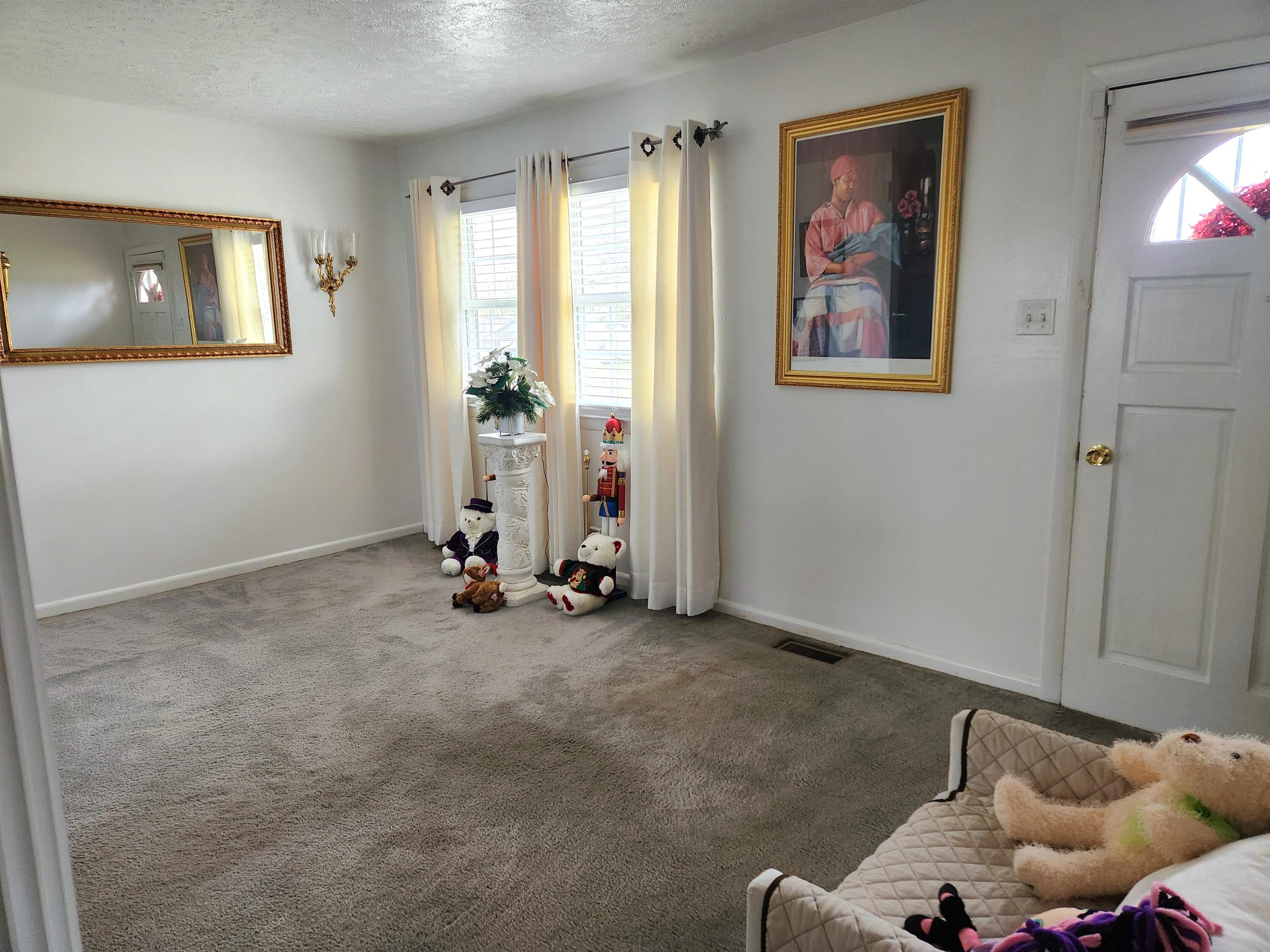 1210 Peacock Road Paris, KY 40361 - Photo 24 of 39 20251126_102922
