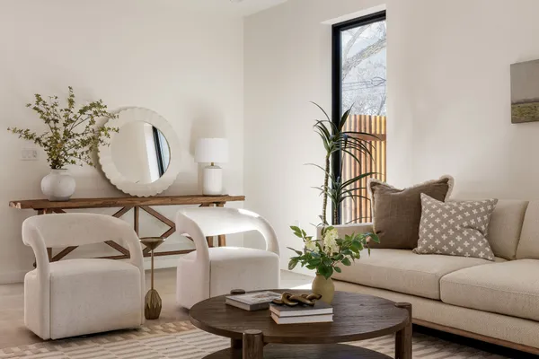 $4,750 | 3412 Gonzales Street, Unit 2, Austin, TX 78702