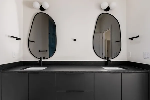 $4,750 | 3412 Gonzales Street, Unit 2, Austin, TX 78702