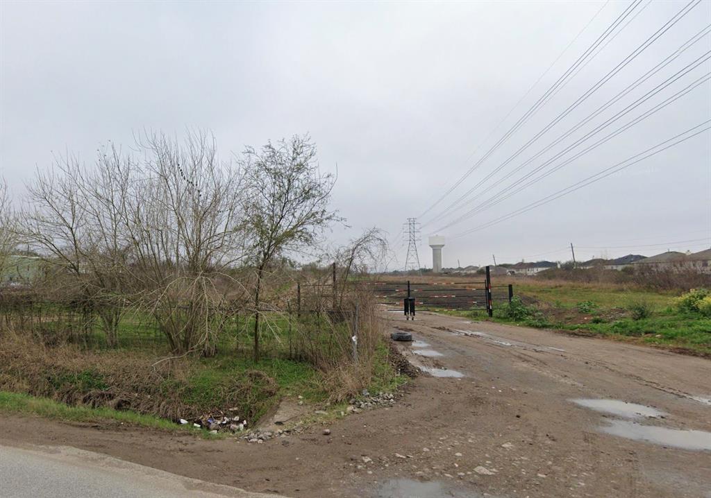 9600 Gaines Road, Sugar Land, TX 77498 Compass