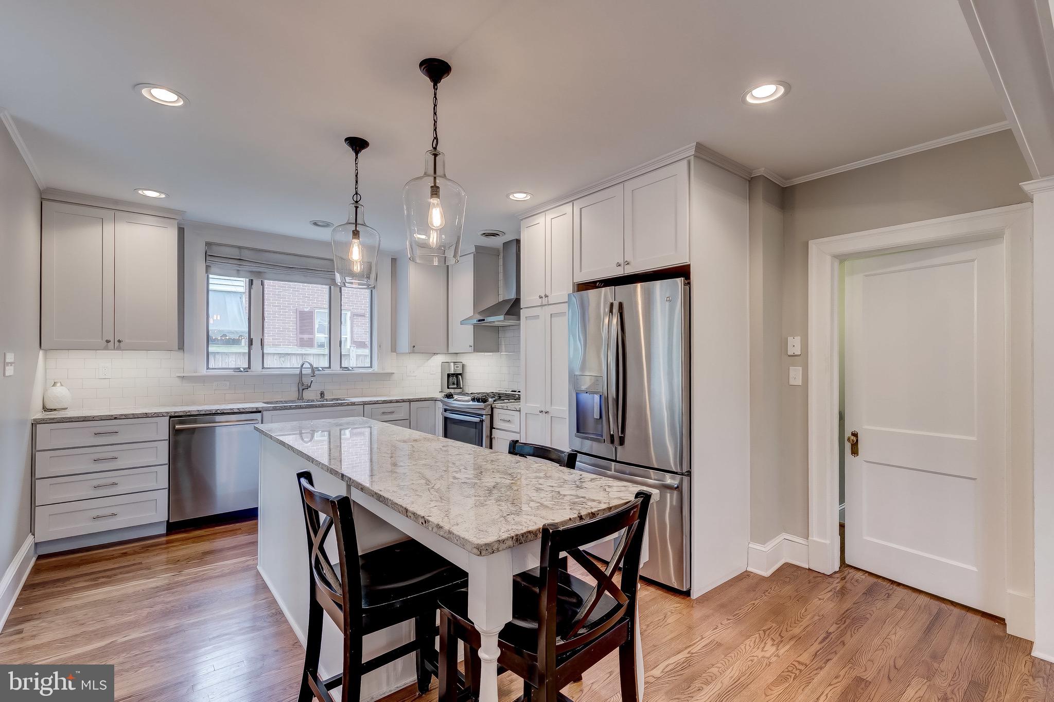 6901 Wardman Road Baltimore, MD 21212 - Photo 7 of 41