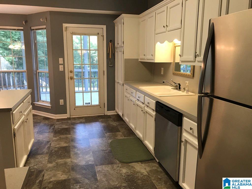 233 Forest Parkway Alabaster, AL 35007 - Photo 11 of 48