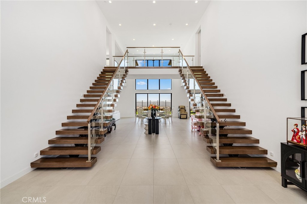 20244 Albion Way Porter Ranch, CA 91326 - Photo 2 of 12 Gallery Image 2
