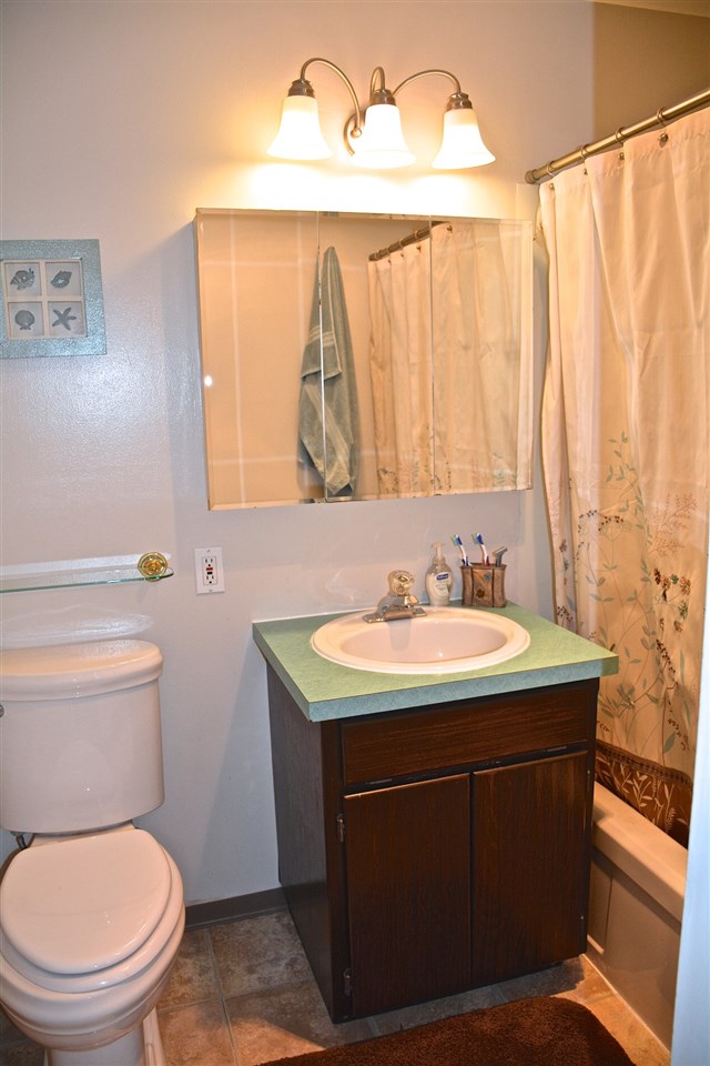 904 South Best Road Spokane Valley, WA 99037 - Photo 14 of 20