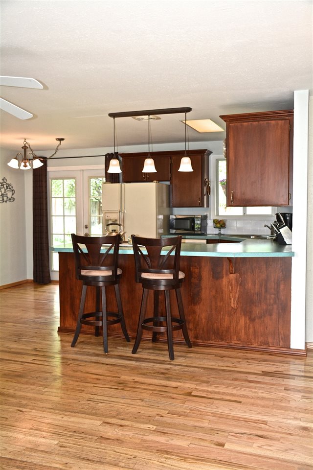 904 South Best Road Spokane Valley, WA 99037 - Photo 5 of 20
