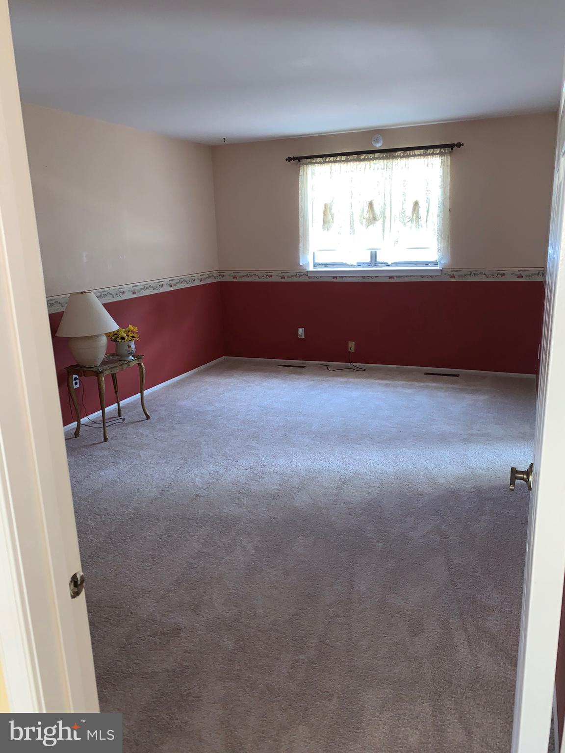 56 Valley Forge Road New Castle, DE 19720 - Photo 13 of 52 Family Room