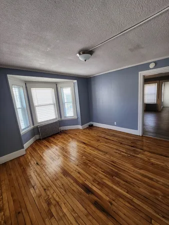 $2,100 | 33-35 Upham Street, Unit 2, Salem, MA 01970