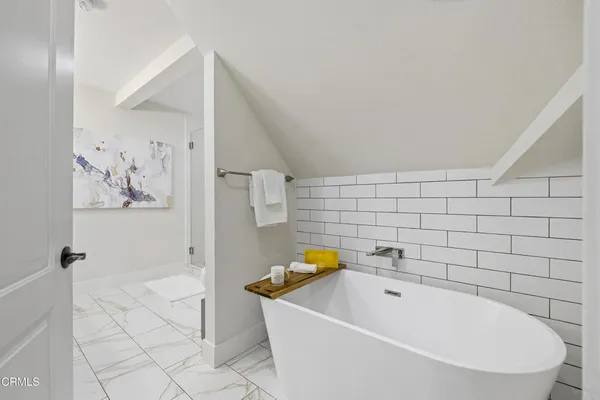 $2,995,000 | 380 South Parkwood Avenue, Pasadena, CA 91107