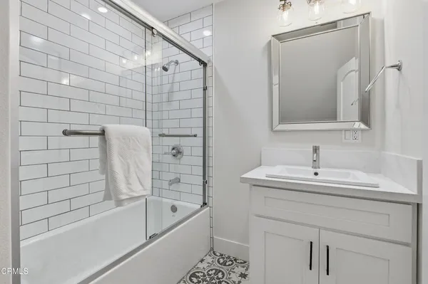 $2,995,000 | 380 South Parkwood Avenue, Pasadena, CA 91107