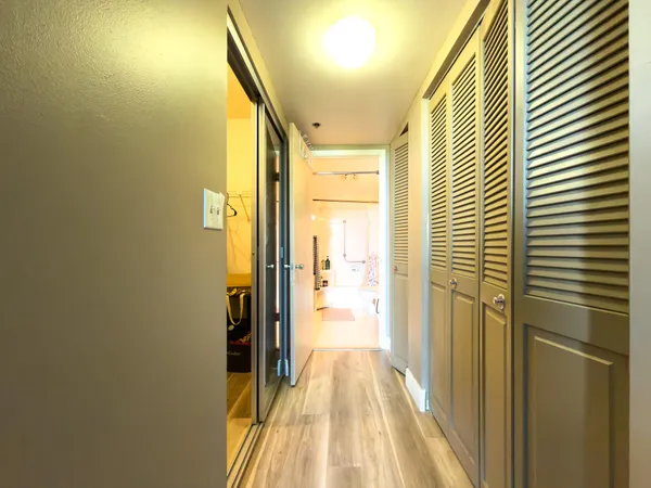 $1,700 | 919 Hillcrest Drive, Unit 511, Hollywood, FL 33021