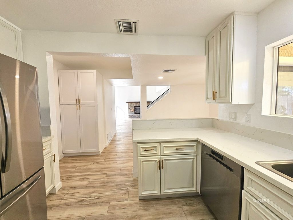 964 Roosevelt Street Ridgecrest, CA 93555 - Photo 9 of 45 Gallery Image 9
