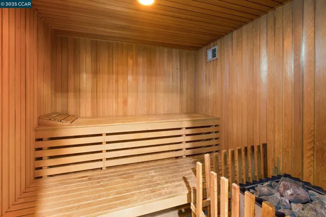 $600,000 | 500 Vernon Street, Unit 102, Oakland, CA 94610