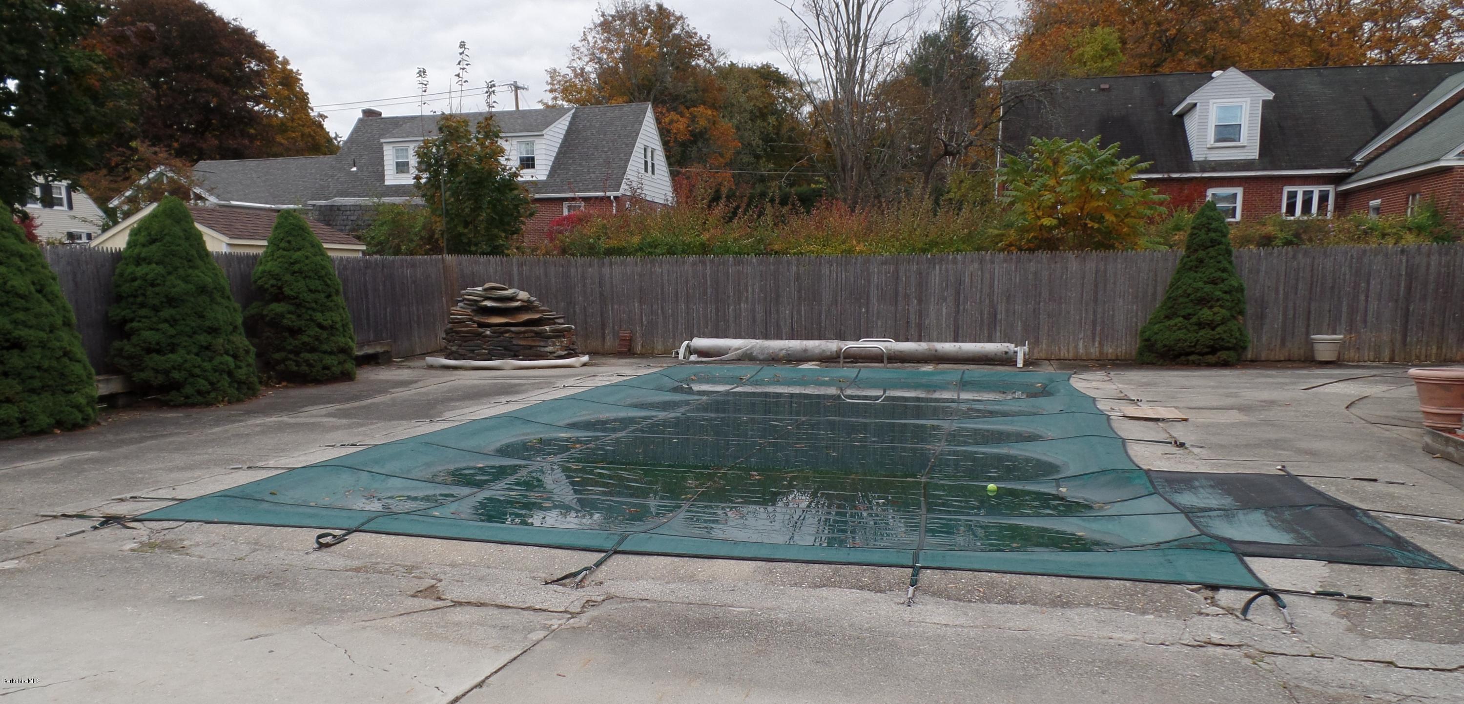 167 Holmes Road Pittsfield, MA 01201 - Photo 33 of 40 Pool area