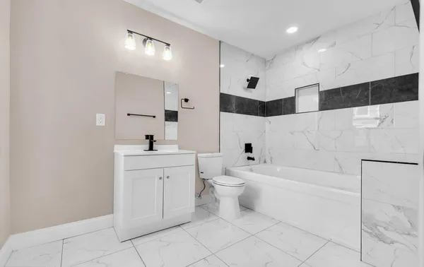 $1,150 | 2045 East 31st Street, Baltimore, MD 21218