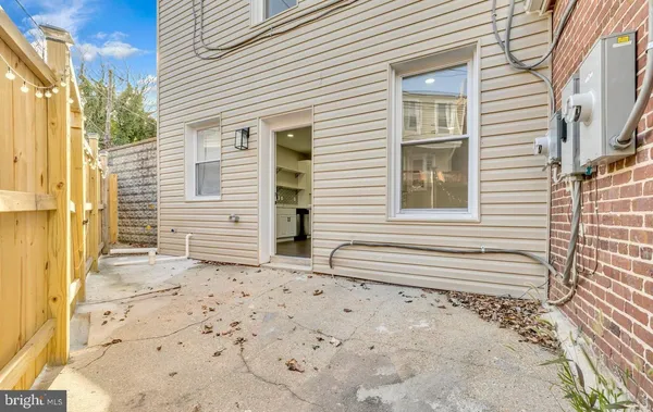 $3,800 | 2045 East 31st Street, Baltimore, MD 21218