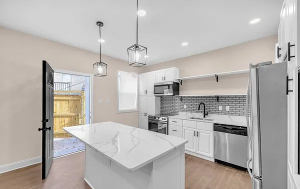 $1,150 | 2045 East 31st Street, Baltimore, MD 21218
