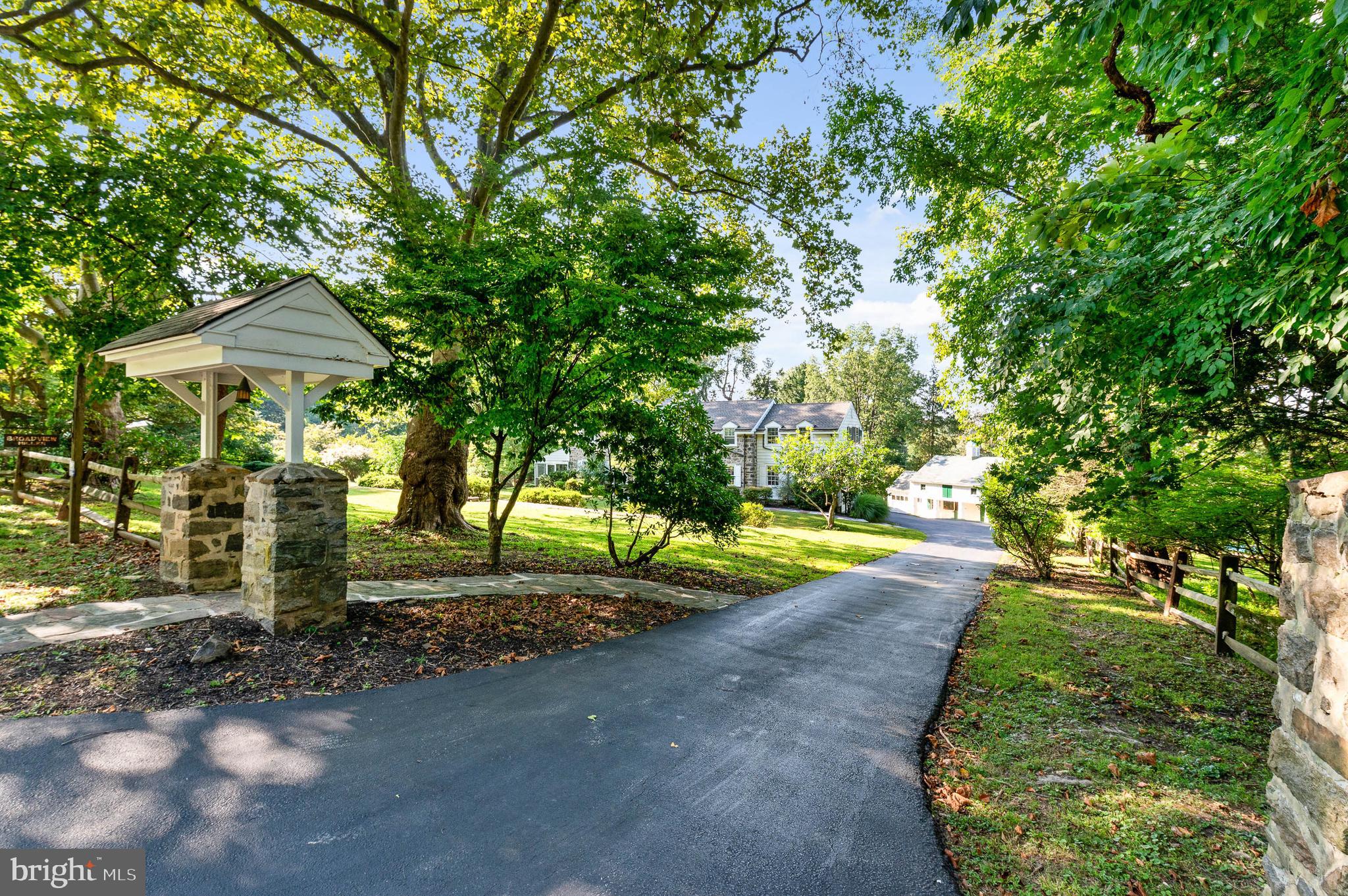 1048 Broadview Road Wayne, PA 19087 - Photo 2 of 51