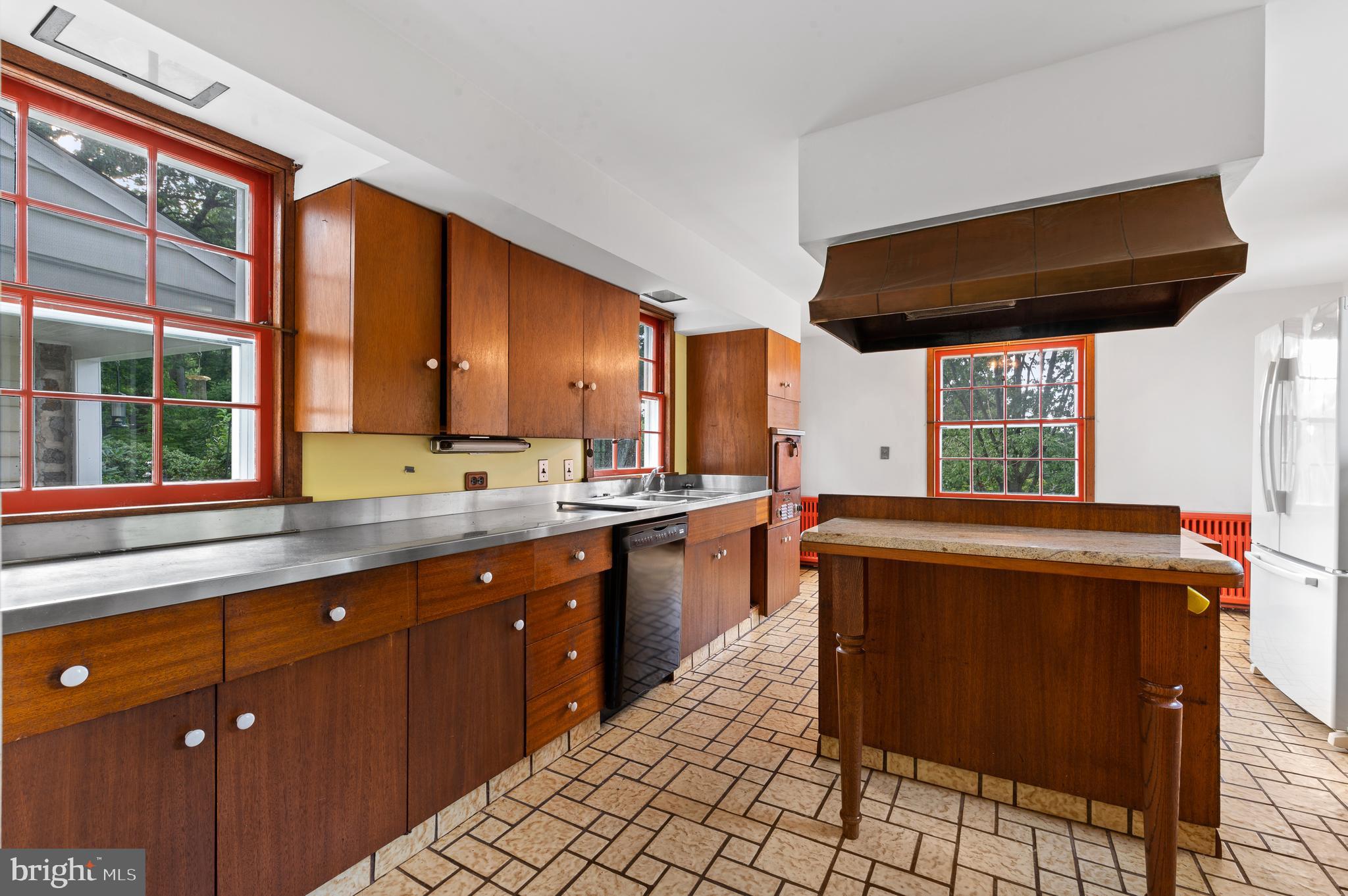 1048 Broadview Road Wayne, PA 19087 - Photo 17 of 51