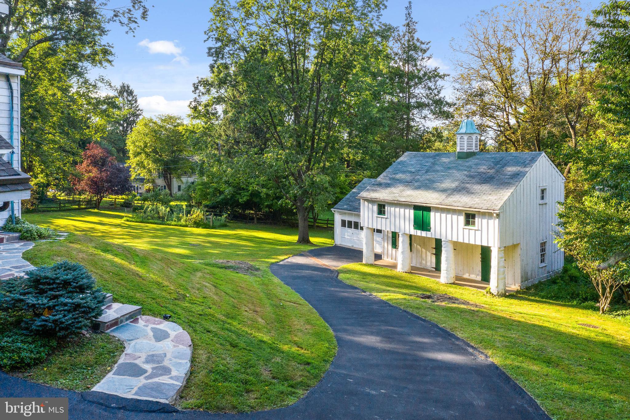 1048 Broadview Road Wayne, PA 19087 - Photo 8 of 51