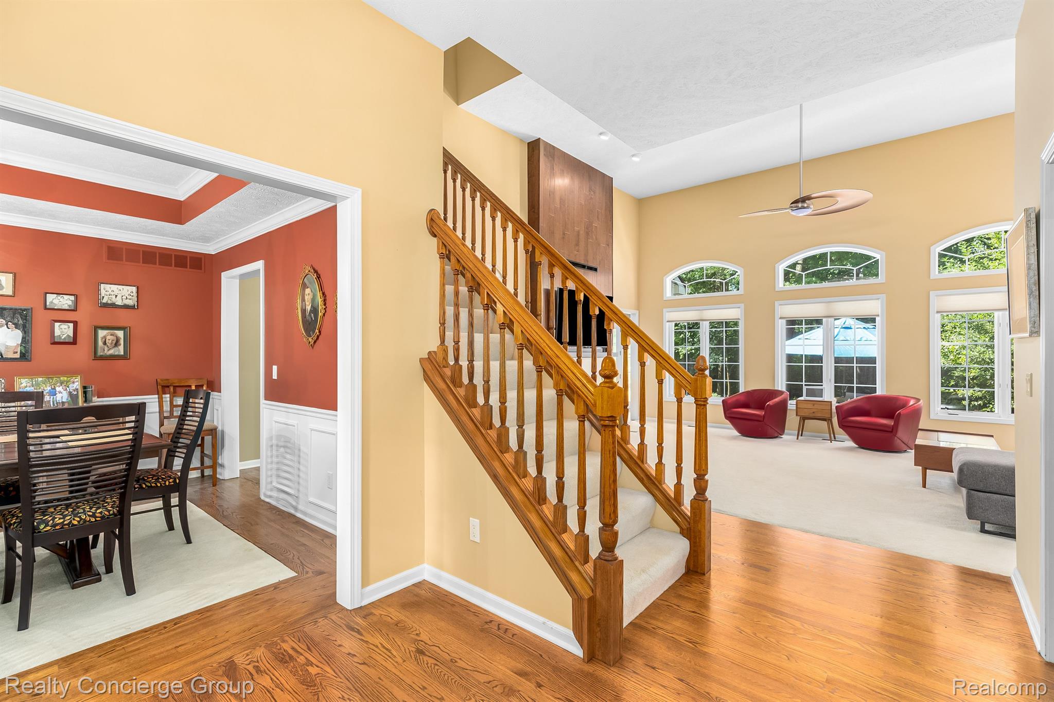 9761 Quail Ridge Run Brighton, MI 48114 - Photo 9 of 30 Foyer w/ hardwood flooring opens to Great Rm