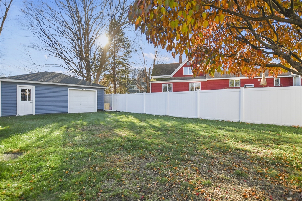 118 1/2 Market Street, Unit 118 1/2 Amesbury, MA 01913 - Photo 30 of 37 a view of backyard with green space
