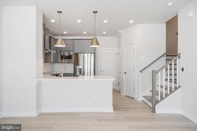 $3,200 | 44592 Strabane Terrace, Ashburn, VA 20147