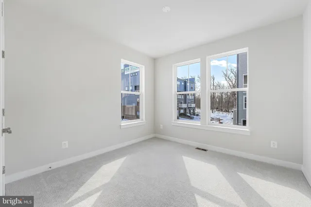 $3,200 | 44592 Strabane Terrace, Ashburn, VA 20147