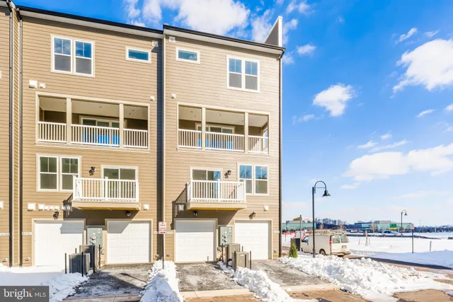 $3,200 | 44592 Strabane Terrace, Ashburn, VA 20147