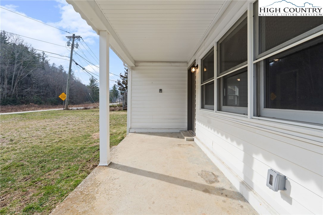 2015 Highway 194 Boone, NC 28607 - Photo 26 of 40 a view of a balcony with an outdoor space