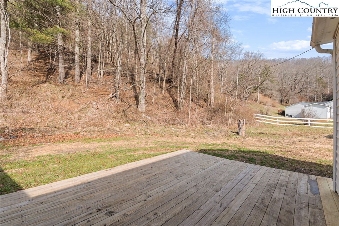 2015 Highway 194 Boone, NC 28607 - Photo 28 of 40 a view of a backyard of the house