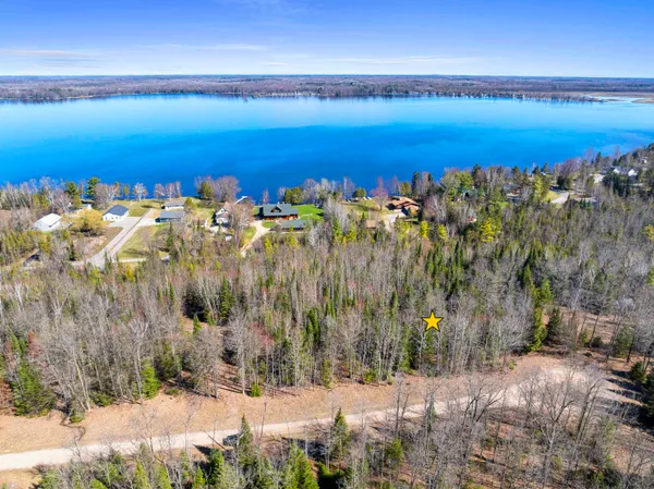 $46,900 | White Buck Lane, Unit 5, Crivitz, WI 54114